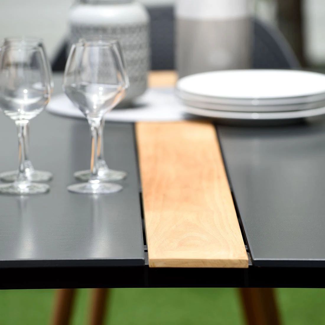 LifestyleGarden Ipanema Gartentisch 180x95cm Teak/Duranit Dark Grey 4 LifestyleGarden Ipanema Gartentisch 180x95cm Teak/Duranit Dark Grey – Bild 2