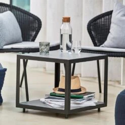 Cane-Line Level Beistelltisch 48x48cm Aluminium/Keramik Lava Grey/Light Grey -GartenMöbelPro Verkäufe cane line level beistelltisch 48x48cm aluminium keramik 1479943 2