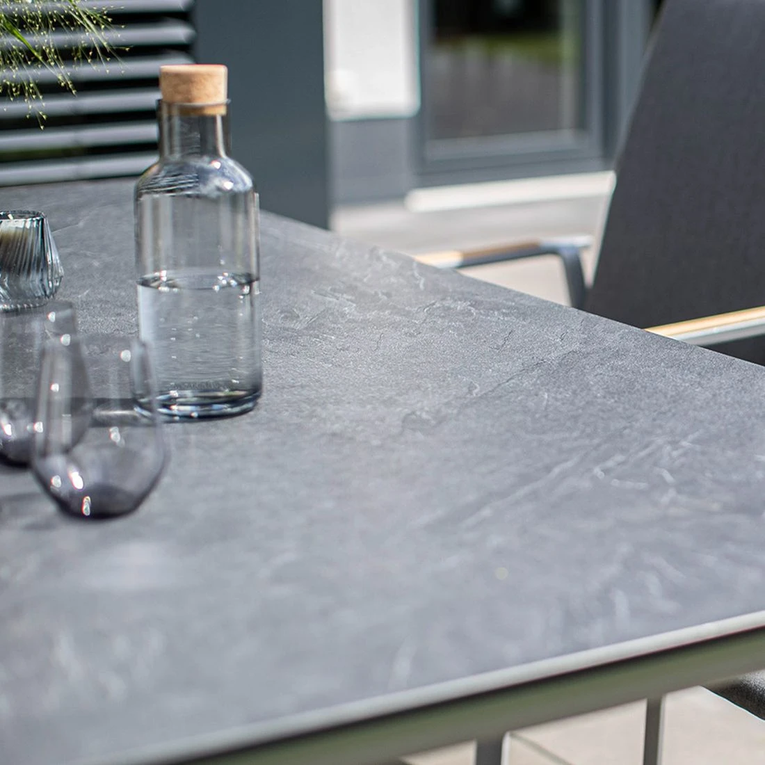 Kettler Forma II Gartenmöbel-Set 7-tlg. Tisch 220x95cm Silber/Graphit 16 Kettler Forma II Gartenmöbel-Set 7-tlg. Tisch 220x95cm Silber/Graphit – Bild 14