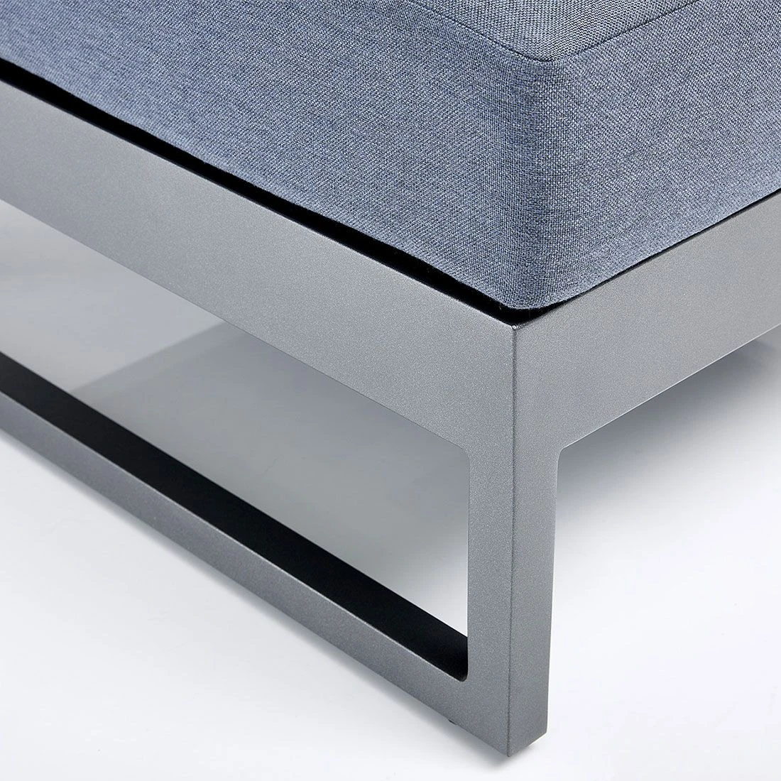 Kettler Ocean Skid Platform Mittelmodul Aluminium/Agora Anthrazit Matt/Brisa 9 Kettler Ocean Skid Platform Mittelmodul Aluminium/Agora Anthrazit Matt/Brisa – Bild 7