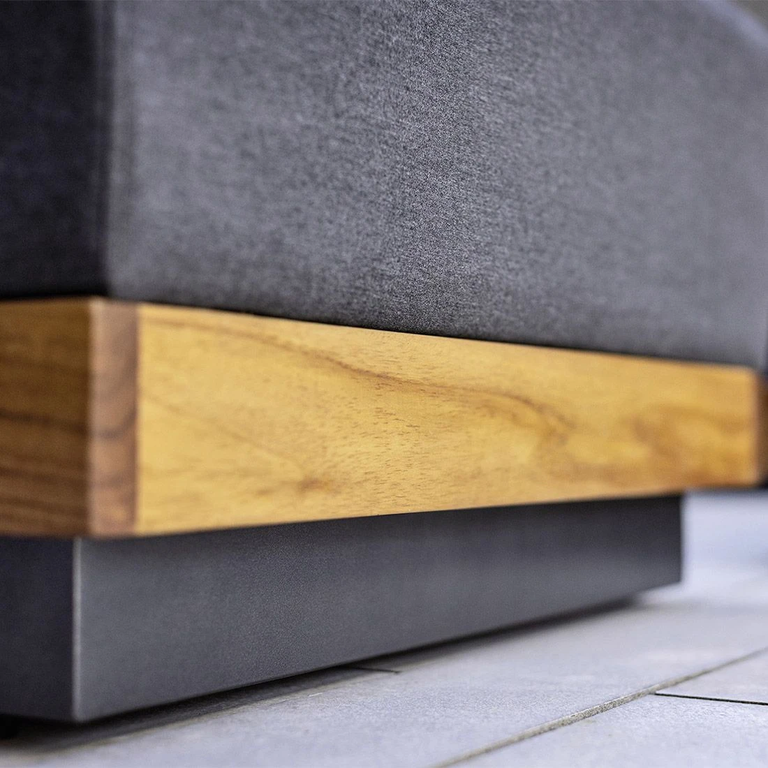 Kettler Royal Platform Loungehocker Aluminium/Teak/Sunbrella Anthrazit/Sooty 6 Kettler Royal Platform Loungehocker Aluminium/Teak/Sunbrella Anthrazit/Sooty – Bild 4