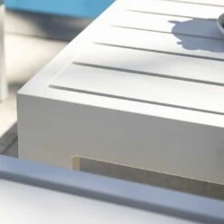 Stern New Holly Beistelltisch/Hocker 72x72cm Aluminium Weiß -GartenMöbelPro Verkäufe stern holly beistelltisch hocker 72x72cm aluminium 1451167 2