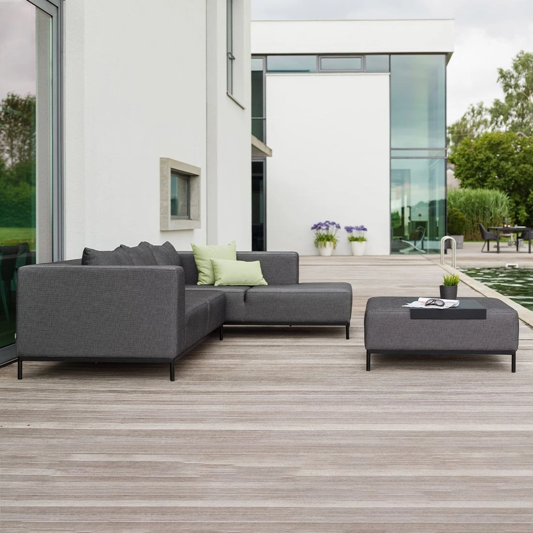 Stern Taavi Ecklounge Aluminium/Outdoorstoff Schwarz Matt/Seidenschwarz 4 Stern Taavi Ecklounge Aluminium/Outdoorstoff Schwarz Matt/Seidenschwarz – Bild 2