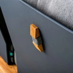 Suns Nardo Gartensofa Aluminium/Teak/Sunproof Matt Royal Grey/Blended Anthrazit -GartenMöbelPro Verkäufe suns nardo 2 sitzer aluminium teak sunproof 1386619 3